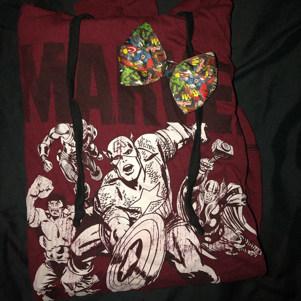 Marvel Hoodie + a free Marvel bow